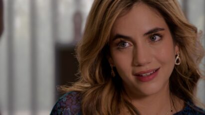 "Ela Velden interpreta Mar na novela mexicana exibida pelo SBT"