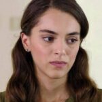 Cemre em cena de Cruel Istambul