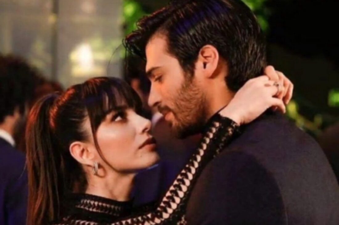 Ferit e Nazli em uma conversa emocionante em Dolunay.