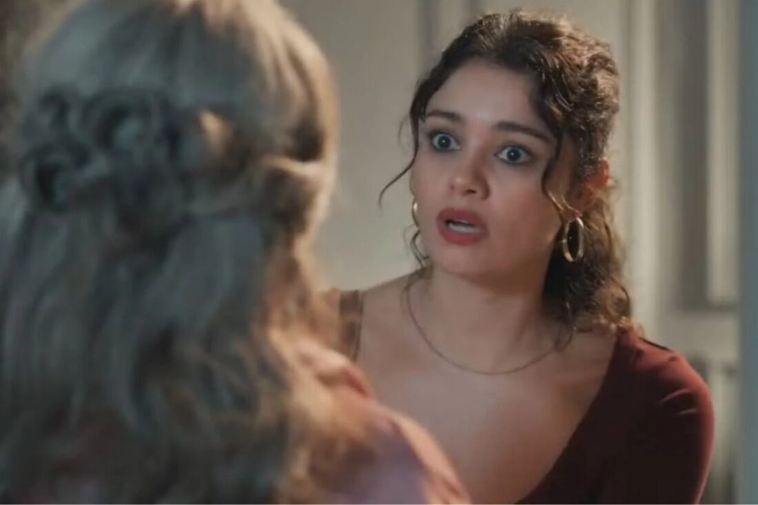 Gerluce (Sophie Charlotte) em cena tensa após descobrir o resultado dos exames da mãe