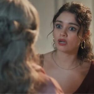 Gerluce (Sophie Charlotte) em cena tensa após descobrir o resultado dos exames da mãe