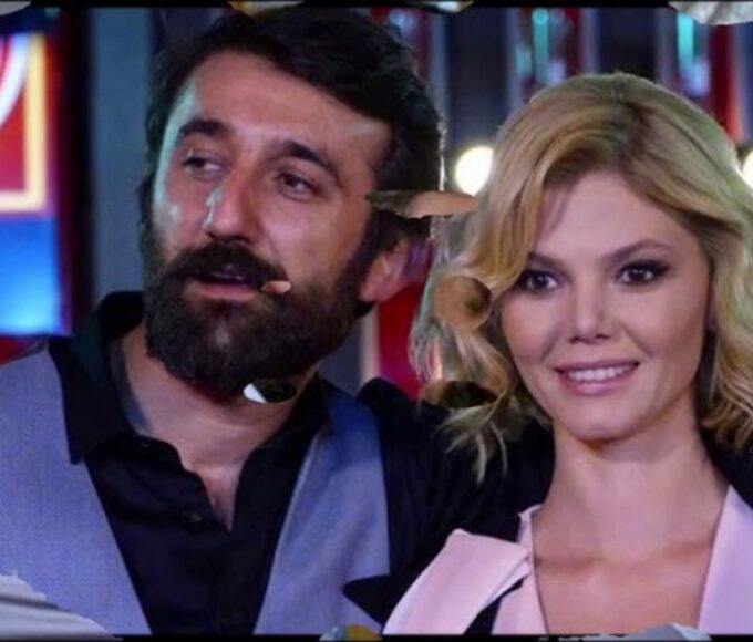 Hakan enfrenta Demet em cena tensa da novela turca Dolunay na Globoplay.
