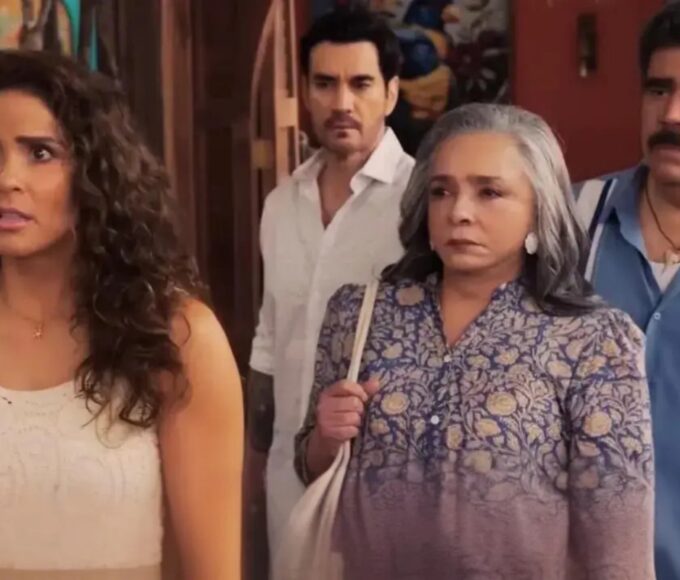 Mercedes desmaia após descobrir traição de Ulisses em “A Mar”, novela do SBT