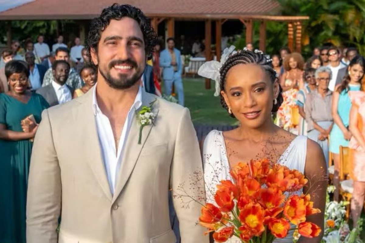 Raquel e Ivan trocando alianças em cerimônia emocionante de Vale Tudo”