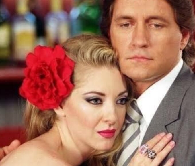 Edith González e Guy Ecker em cena de “Salomé”, sucesso da Televisa
