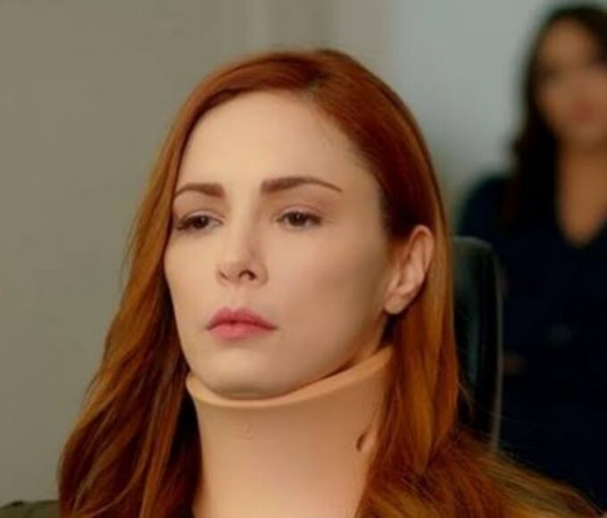 Seniz após acidente em Cruel Istambul, novela turca exibida pela Band