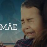 “Zeynep conforta Melek em cena emocionante do segundo capítulo da novela Mãe.”