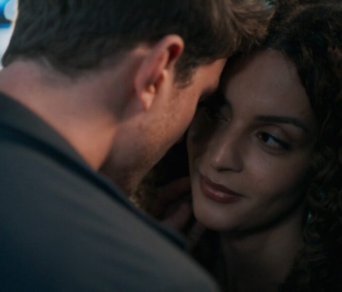 Leonardo e Viviane frente a frente em clima tenso na novela Três Graças