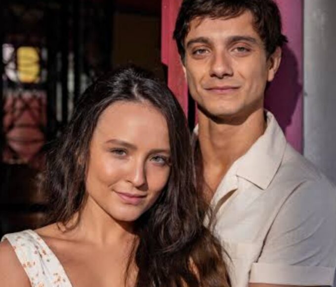 Estela e Túlio em momento emocionante de reconciliação em Êta Mundo Melhor!