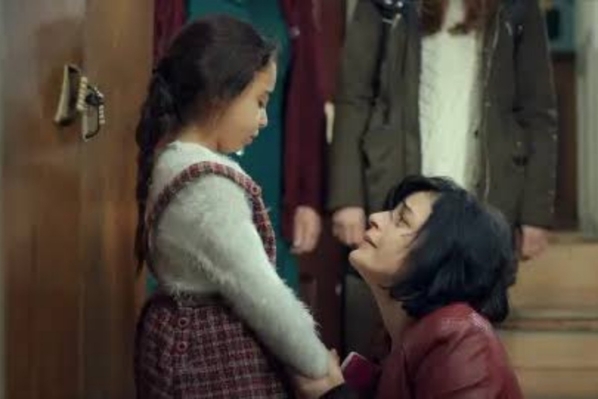 Turna e Sule emocionadas durante reencontro tenso na novela Mãe.