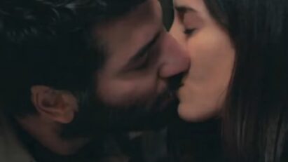 Vilão Cengiz encarando Zeynep com expressão ameaçadora em Mãe.