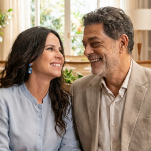Zenilda e Rogério em cena intensa no apartamento em Três Graças, marcando nova fase da advogada na novela da Globo.